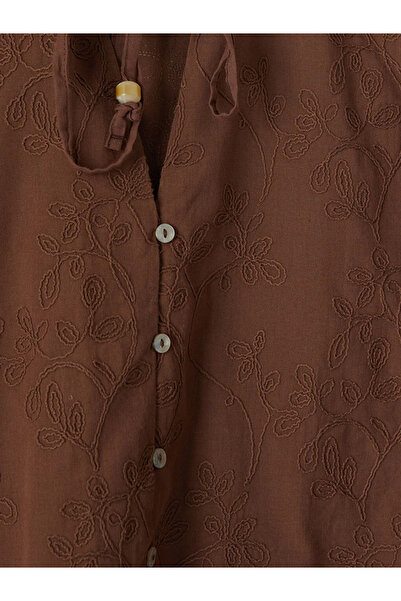 LC Waikiki Καφέ μπλούζα με κορδόνι με κέντημα στο λαιμό