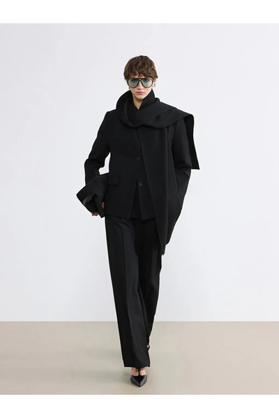 LC Waikiki Μαύρο γυναικείο μπουφάν με γιακά σάλι