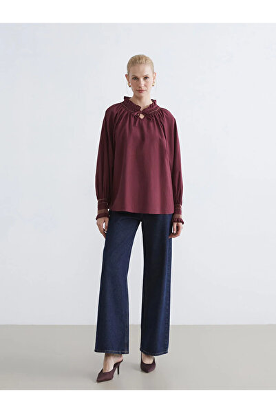 LC Waikiki Μπλούζα με βολάν σε χρώμα δαμασκηνί και κεντημένο γιακά