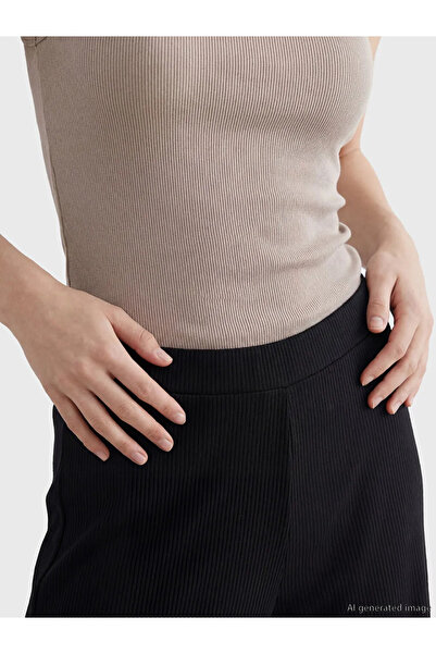 LC Waikiki Μαύρο γυναικείο φούτερ με ελαστική μέση φαρδιά πόδι