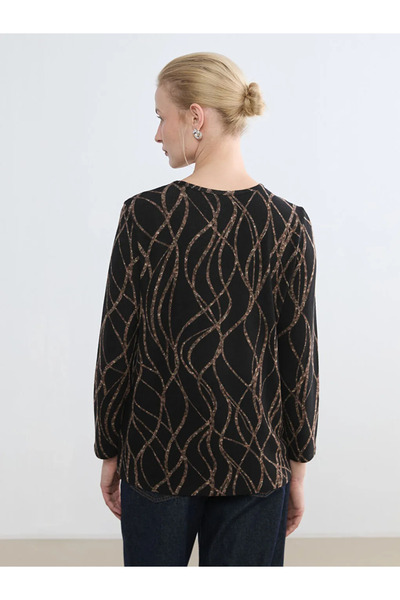 LC Waikiki Μπλούζα με μοτίβο με λαιμόκοψη σε μαύρο χρώμα