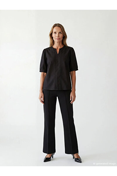 LC Waikiki Μαύρη μπλούζα με κέντημα στον γιακά