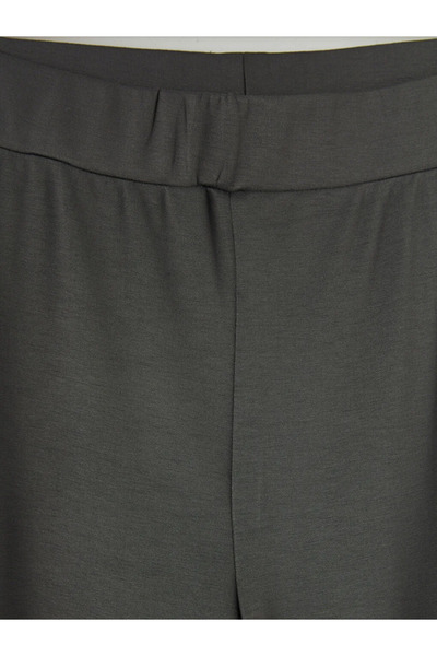 LC Waikiki Γκρι γυναικείο παντελόνι φόρμας με ελαστική μέση και απαλή υφή