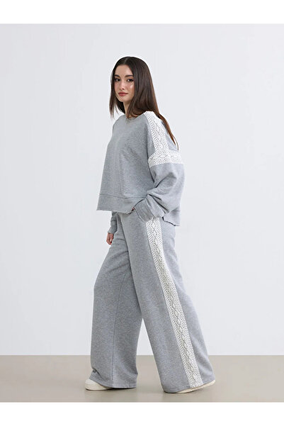 LC Waikiki Γκρι γυναικείο παντελόνι φόρμας Petite με ελαστική μέση