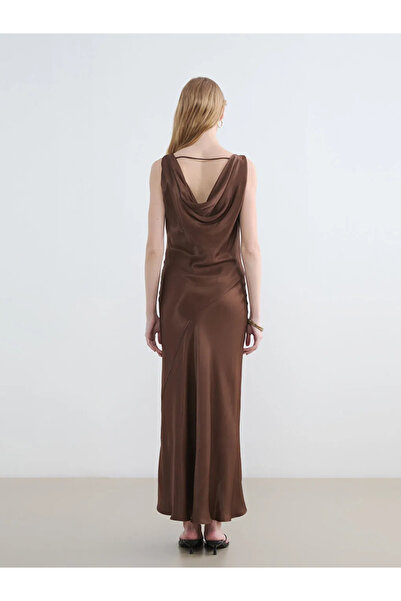 LC Waikiki Καφέ σατέν φόρεμα με ντραπέ γιακά