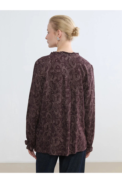 LC Waikiki Μπλούζα με μοτίβο σε μπορντό χρώμα και ανοιχτό γιακά