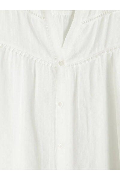 LC Waikiki Λευκή μπλούζα με κέντημα στο γιακά