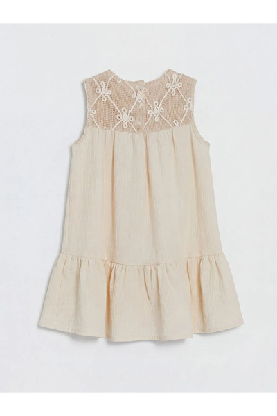 LC Waikiki Εκρού Δαντελένιο Φόρεμα Κοριτσιού με Λεπτομέρειες και Βολάν