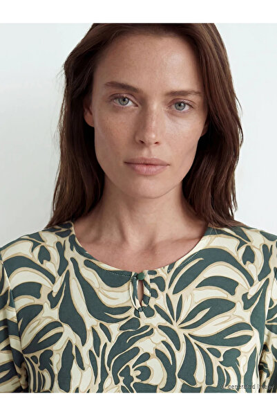 LC Waikiki Μπλούζα με μοτίβο με λαιμόκοψη πράσινου χρώματος