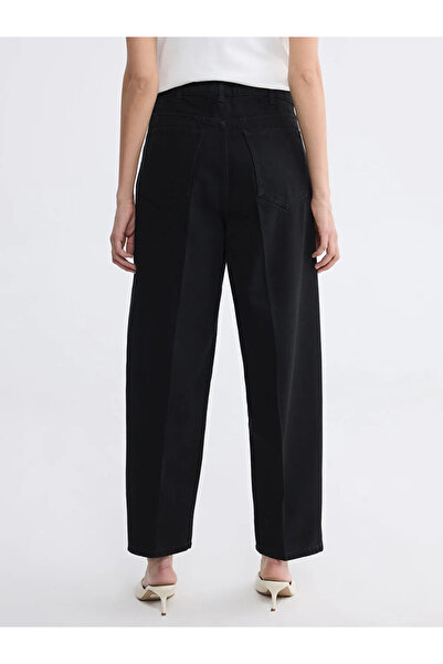 LC Waikiki Μαύρο γυναικείο τζιν παντελόνι με ψηλή μέση και εφαρμοστή γραμμή
