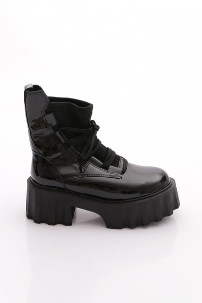 DGN Es803 Women's Thick Sole Lace-Up Boot