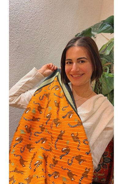 Lillys Jewellery Turuncu Lemur Desenli Pliseli Fular - Modern Tasarım Şal & E...