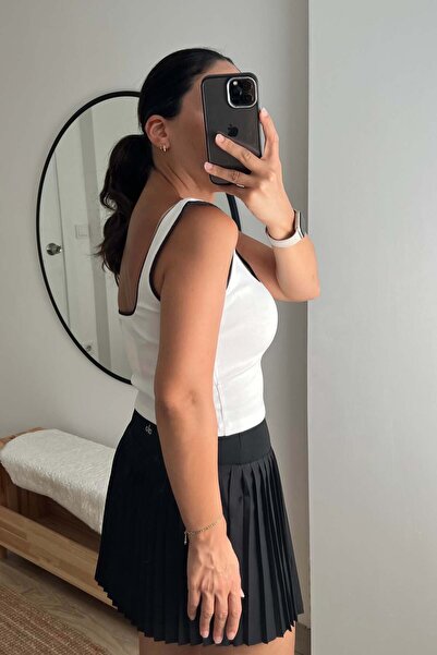 butikhola White Satin Ribbed Sleeveless Tshirt