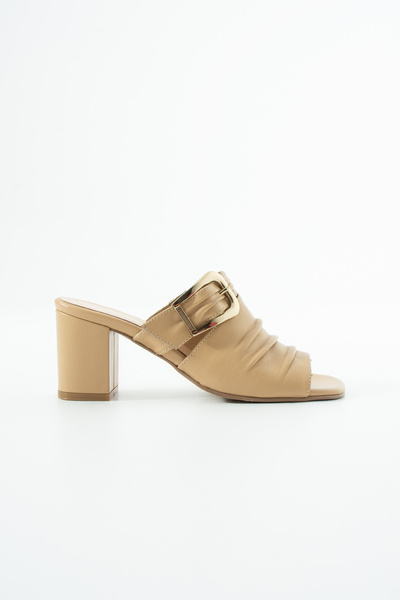dericia shoes شبشب نسائي من الجلد الطبيعي من ليجاسي باللون البيج بكعب سميك ومطوي