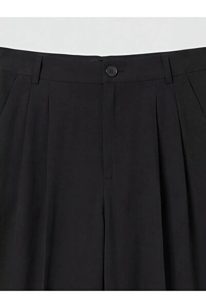 LC Waikiki Μαύρο υφασμάτινο γυναικείο παντελόνι με ψηλή μέση και φαρδιά μπατζ...