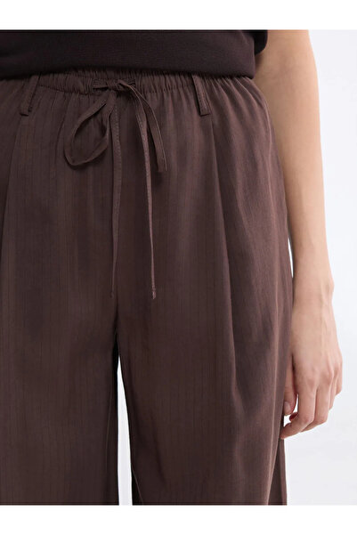 LC Waikiki Καφέ γυναικείο παντελόνι με ελαστική μέση και φαρδύ πόδι