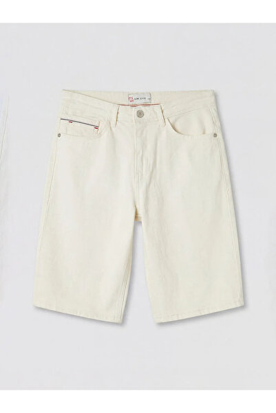 LC Waikiki Ανδρικό τζιν σορτς σε εκρού χρώμα με στενή γραμμή
