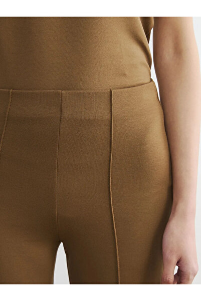 LC Waikiki Καφέ Γυναικείο Παντελόνι με Ελαστική Μέση και Απαλή Υφή