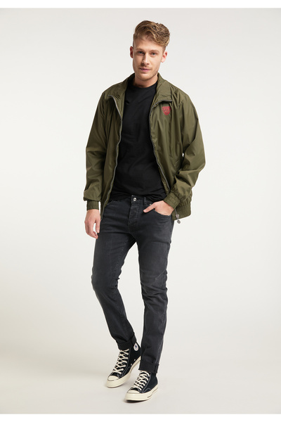Mo Windbreaker