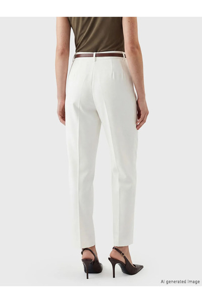 LC Waikiki Λευκό γυναικείο παντελόνι Standard Fit με ζώνη στη μέση