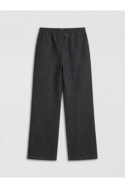 LC Waikiki Μαύρο γυναικείο τζιν παντελόνι με ελαστική μέση και ριγέ φαρδιά μπ...