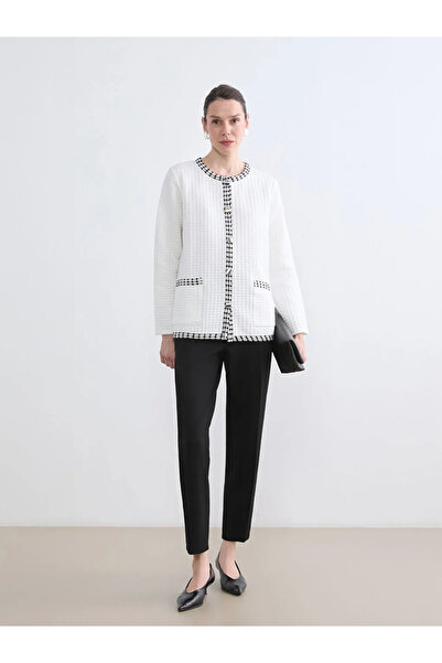 LC Waikiki Μαύρο γυναικείο παντελόνι σε κανονική γραμμή