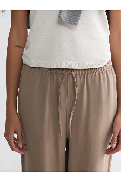 LC Waikiki Καφέ Γυναικείο Παντελόνι Μοντάλ Mix με Ελαστική Μέση