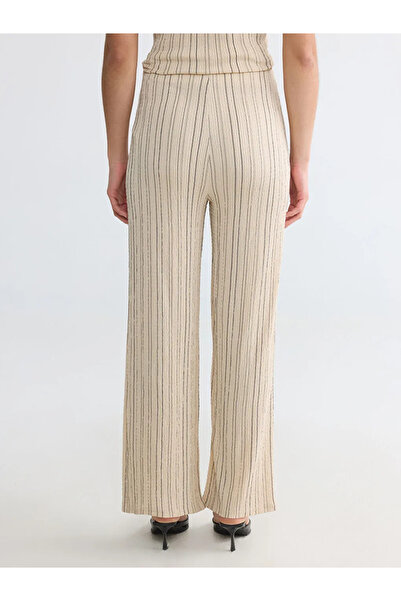 LC Waikiki Εκρού Γυναικείο Παντελόνι με Ελαστική Μέση και Ρίγες