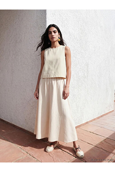 LC Waikiki Εκρού μπλούζα τζιν με λαιμόκοψη ποδηλάτου