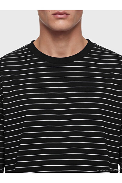 LC Waikiki Ανδρικό φούτερ με ριγέ λαιμόκοψη σε μπλε ναυτικό χρώμα