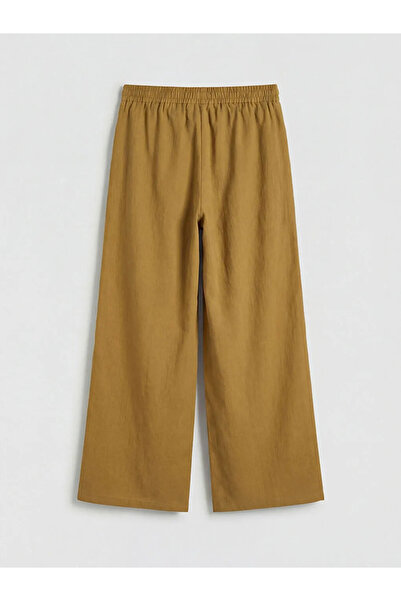 LC Waikiki Πράσινο γυναικείο παντελόνι με ελαστική μέση και φαρδιά μπατζάκια