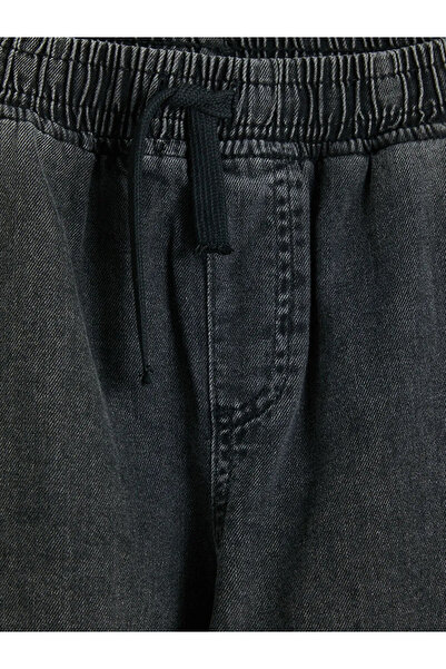 LC Waikiki Ανθρακί παντελόνι τζιν για αγόρια με χαλαρή εφαρμογή