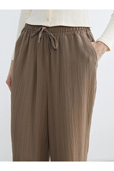 LC Waikiki Καφέ γυναικείο παντελόνι με ελαστική μέση