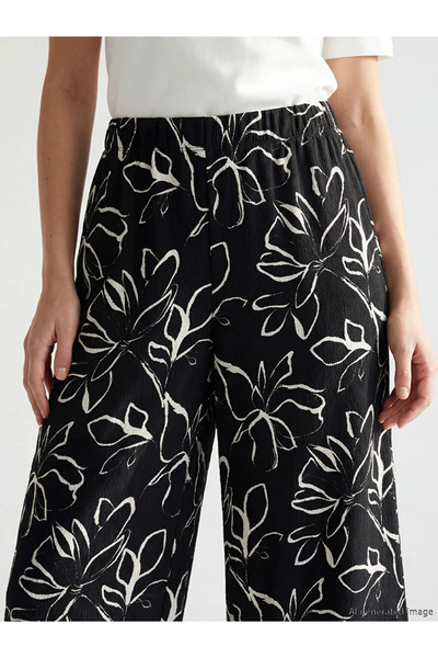 LC Waikiki Μαύρο ελαστικό στη μέση, φλοράλ γυναικείο καπρί