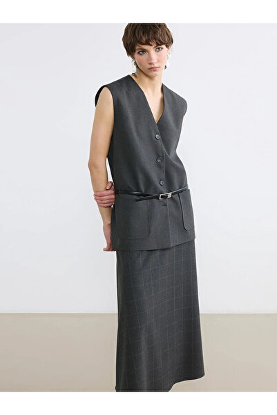 LC Waikiki Γυναικείο κλασικό γιλέκο ανθρακί με λαιμόκοψη V