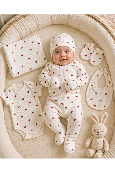 cles couture Red Heart 7-Piece Newborn Hospital Discharge Baby Set - 100% Cotton