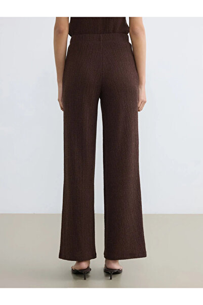 LC Waikiki Καφέ γυναικείο παντελόνι με ελαστική μέση