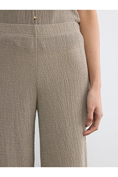 LC Waikiki Καφέ γυναικείο παντελόνι με ελαστική μέση