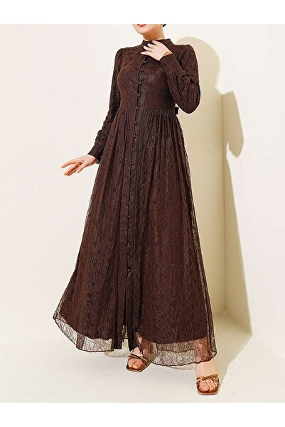 Lavanta Tekstil Βρετανικό βραδινό φόρεμα με δαντέλα και κουμπιά