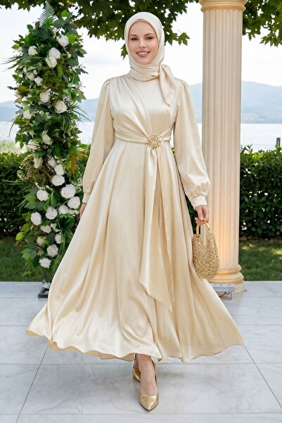 InStyle Κρεμ Σατέν Φόρεμα με Σταυρωτή Αλλεργική Καρφίτσα