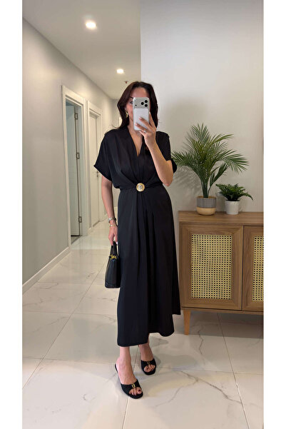 BİRCANÇİL Riton Μαύρο Φόρεμα με Χαμηλό Μανίκι από Σατέν