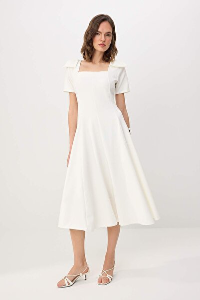 Συλλογή Trendyol Λευκό φόρεμα μίντι με λεπτομέρεια στους ώμους/υφαντό φόρεμα ...