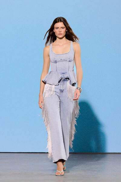 Συλλογή Trendyol Περιορισμένη Έκδοση Ανοιχτό Μπλε Με βολάν Az Ελαστικό Τζιν Μ...