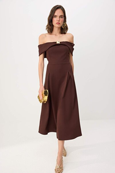 Συλλογή Trendyol Καφέ χρυσή λεπτομέρεια Carmen γιακάς υφαντό Finike Midi φόρε...