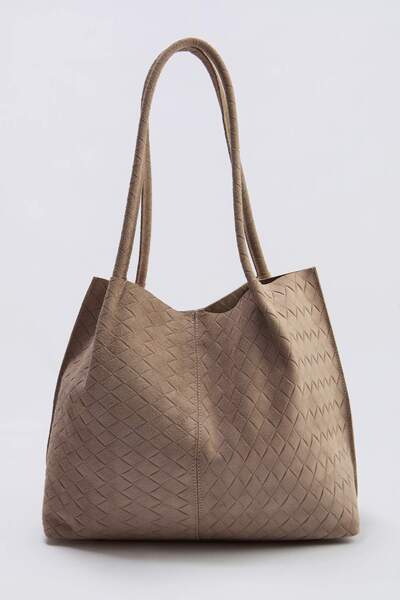 TRENDYOL SHOES Γυναικεία τσάντα ώμου μεγάλου μεγέθους από γνήσιο πλεκτό σουέν...