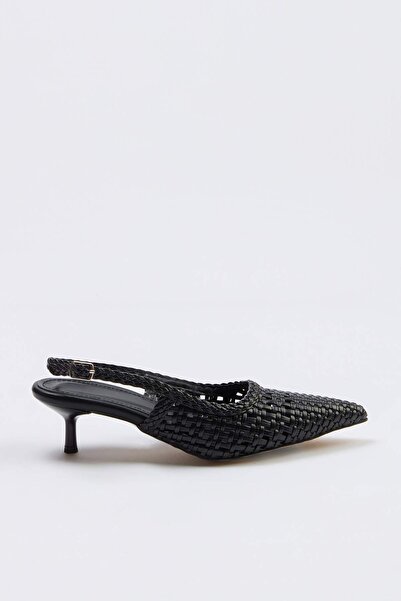 TRENDYOL SHOES Siyah Örgü 4 cm Kadın Klasik Topuklu Ayakkabı TAKSS26TO00050