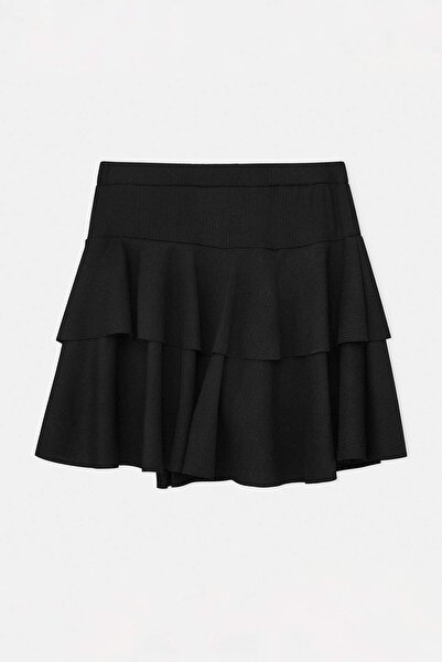 Trendyol Curve Μαύρη φούστα μίνι μεγάλου μεγέθους με ενσωματωμένο σορτς Skate...