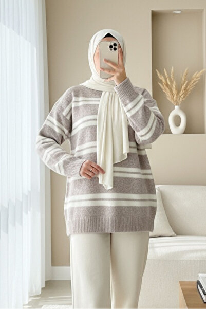 Modamorfo Πουλόβερ με στρογγυλή λαιμόκοψη και ρίγες από μαλακό πλεκτό ύφασμα ...