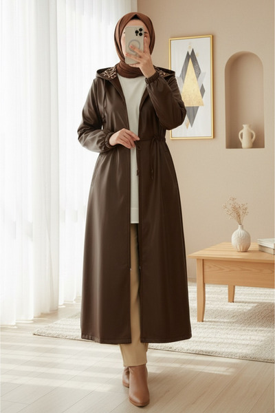 Modamorfo قبعة جلدية طويلة بغطاء للرأس - بني