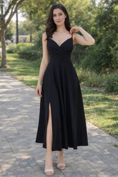 Varyete Βραδινό φόρεμα από ύφασμα κρεπ με λεπτομέρεια σκίσιμο στο λαιμό και τ...